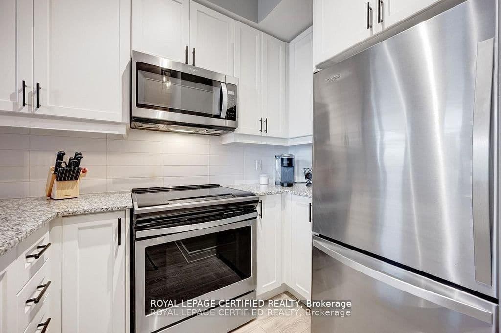 1050 Main Street E, Unit 114 thumbnail 10