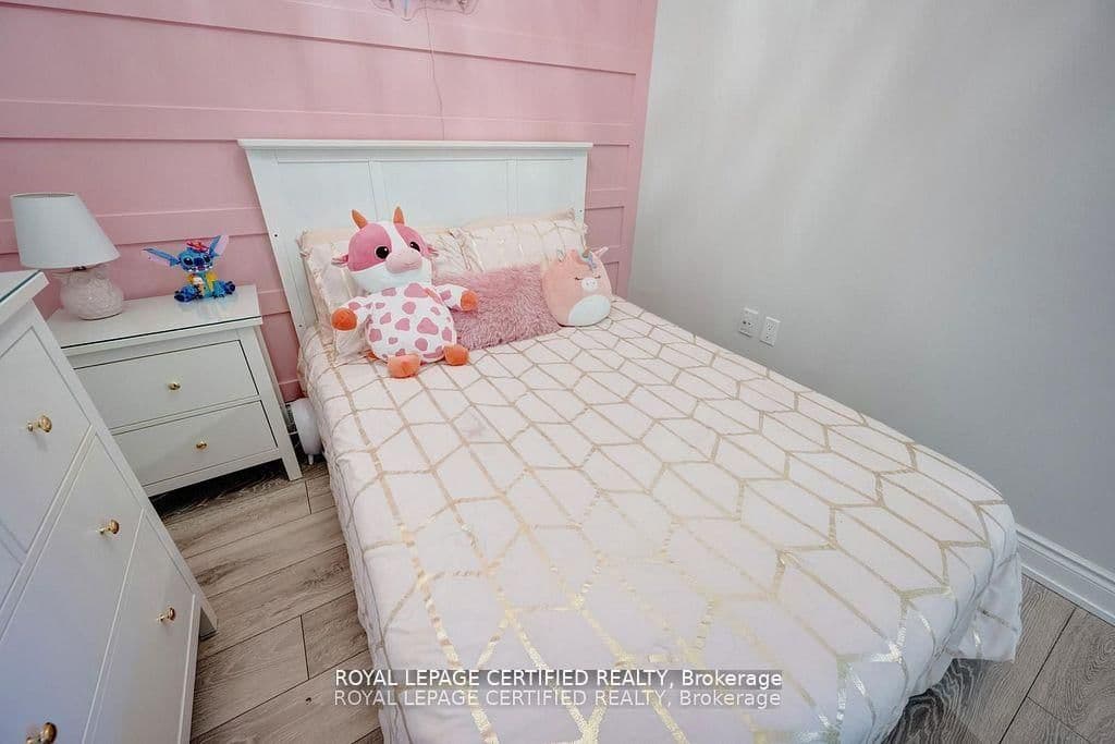 1050 Main Street E, Unit 114 thumbnail 20