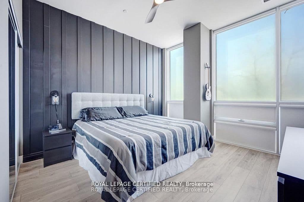 1050 Main Street E, Unit 114 thumbnail 21