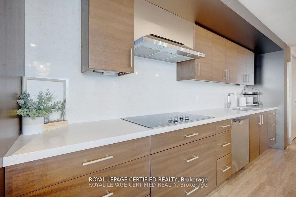 1050 Main Street E, Unit 114 thumbnail 27