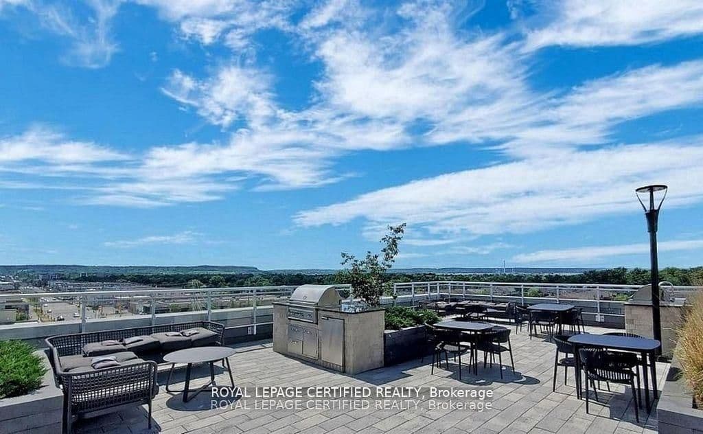 1050 Main Street E, Unit 114 thumbnail 40