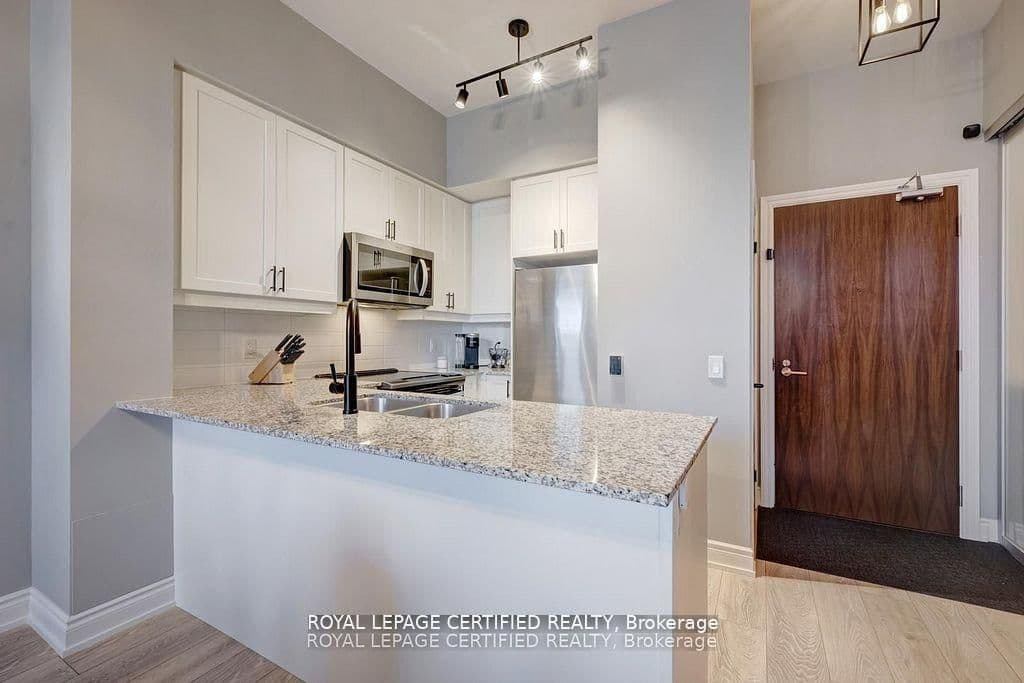 1050 Main Street E, Unit 114 thumbnail 6