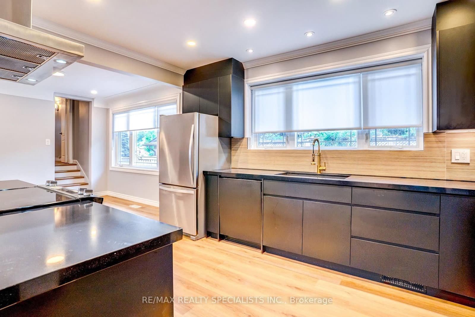 454 Mayzel Road, Unit MAIN thumbnail 9