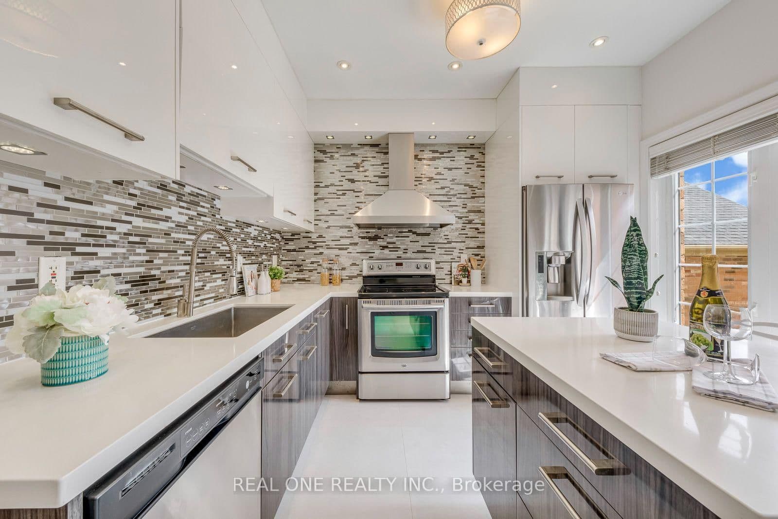 3486 Eglinton Avenue W thumbnail 19
