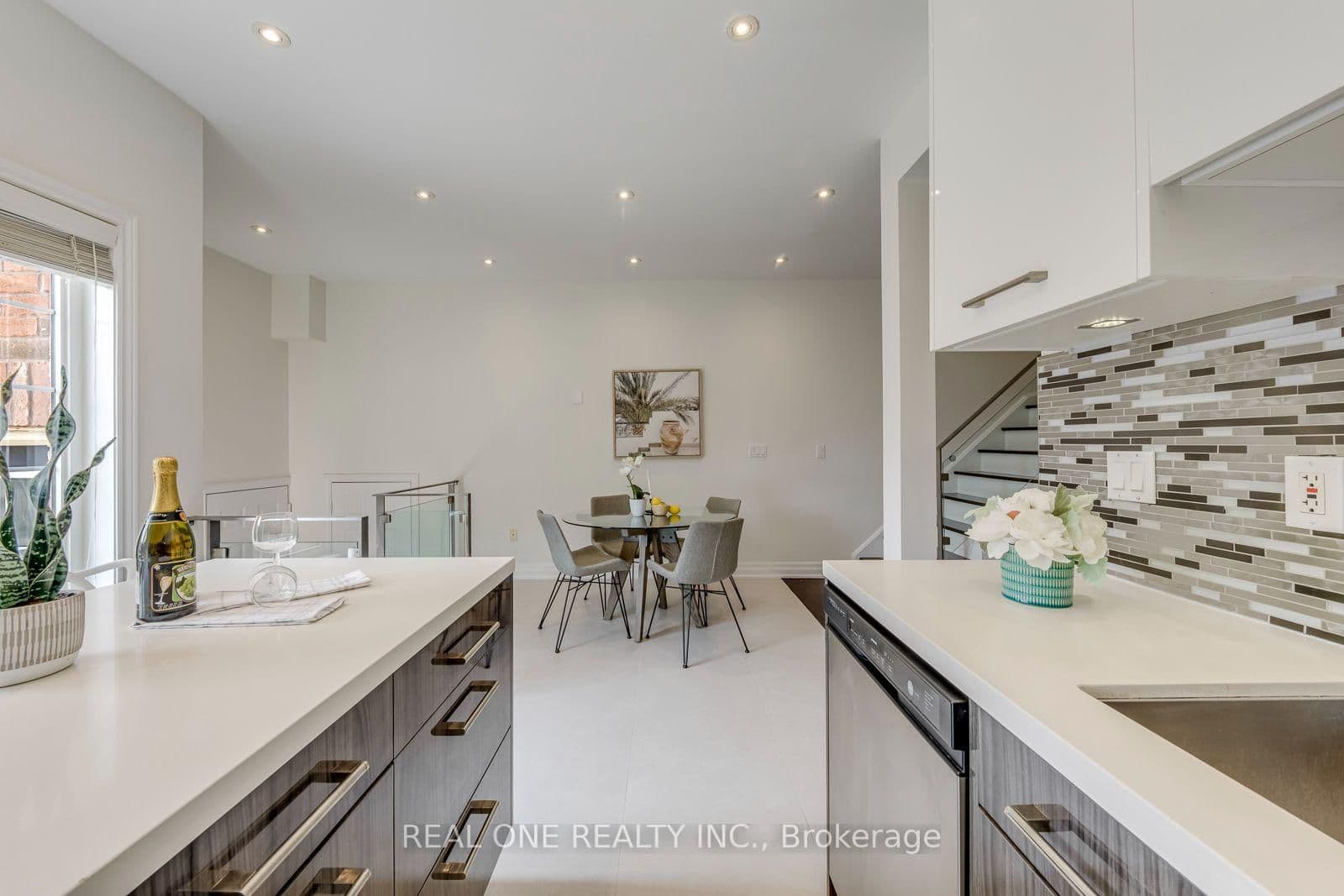 3486 Eglinton Avenue W thumbnail 20