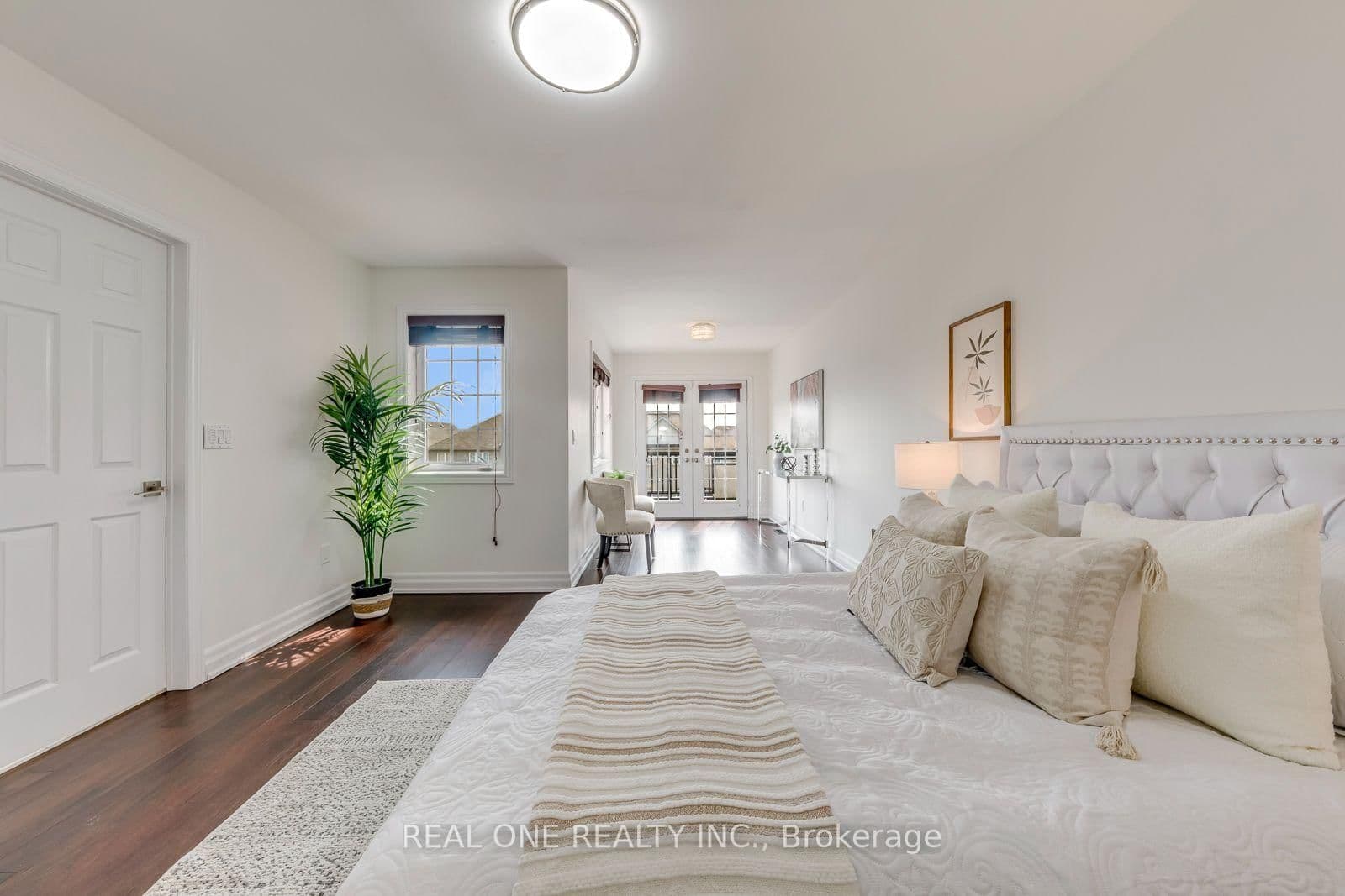 3486 Eglinton Avenue W thumbnail 28