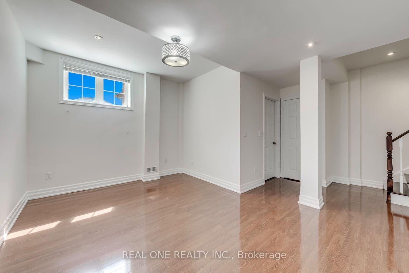 3486 Eglinton Avenue W thumbnail 45