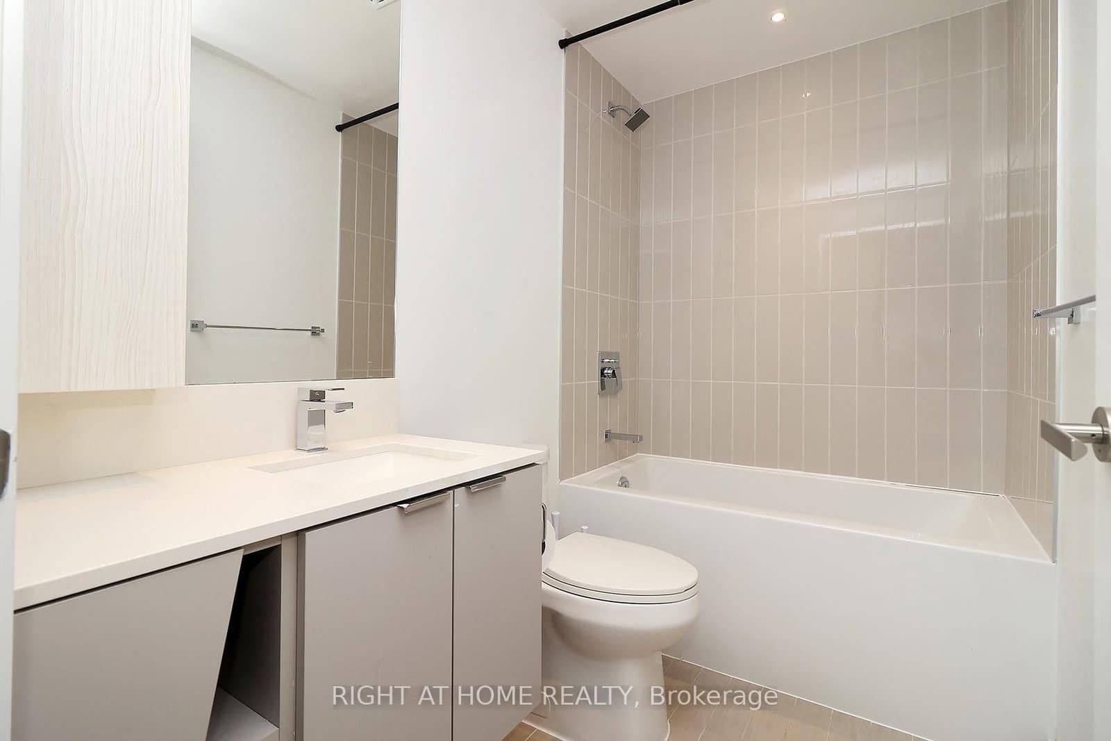 3883 Quartz Road, Unit 4203 thumbnail 17