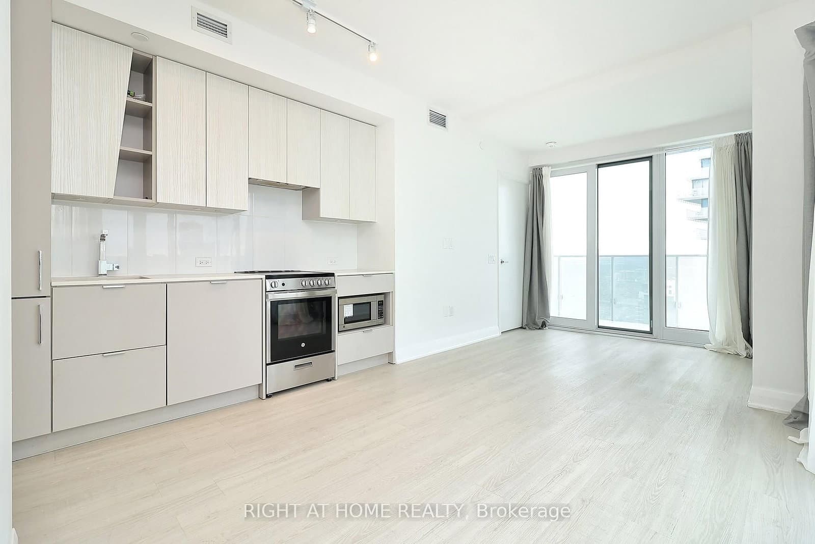 3883 Quartz Road, Unit 4203 thumbnail 9