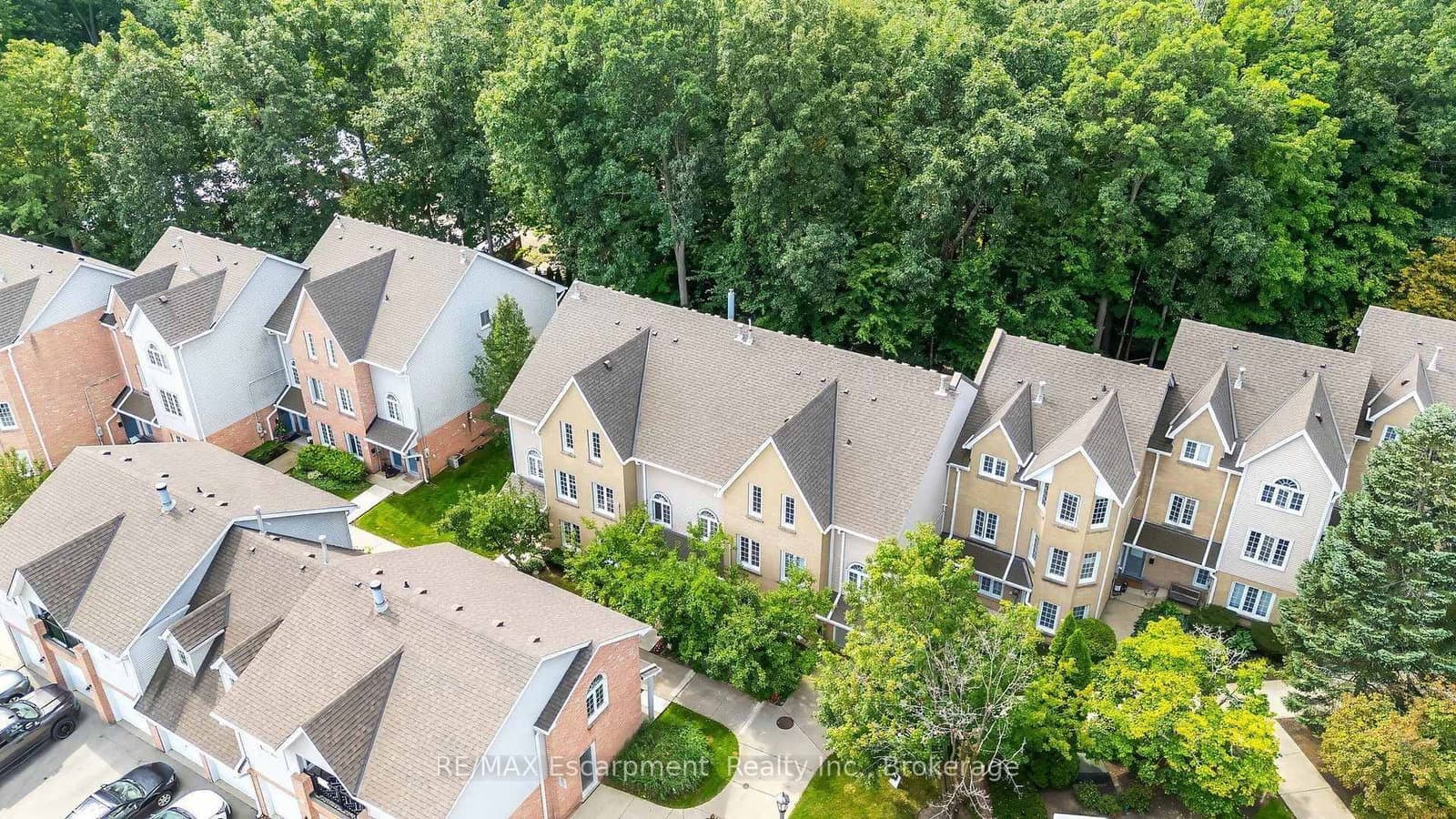 2110 Cleaver Avenue, Unit 218 thumbnail 2