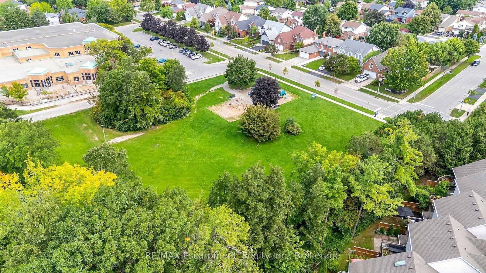 2110 Cleaver Avenue, Unit 218 thumbnail 38