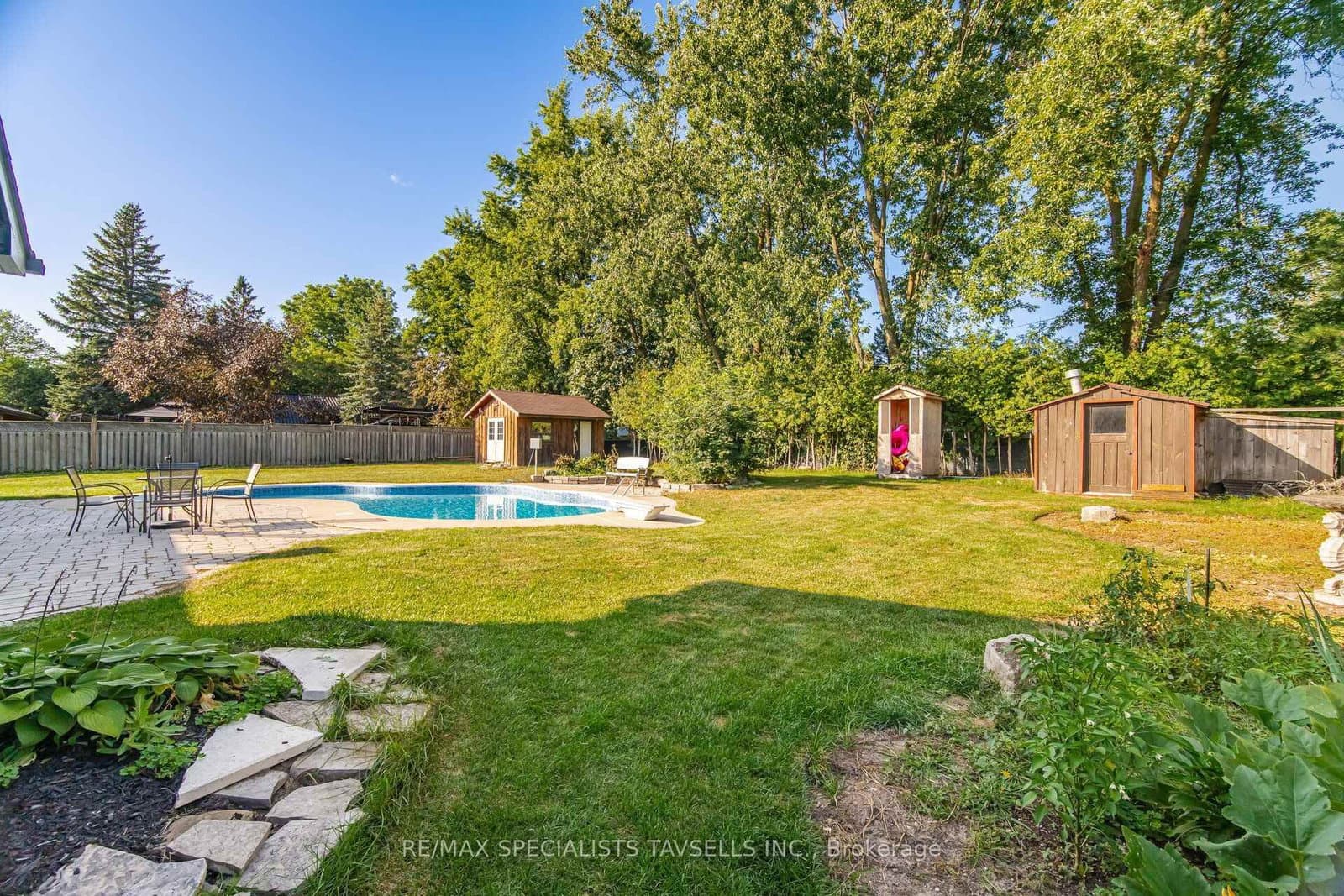 6 Maple Grove Road thumbnail 35