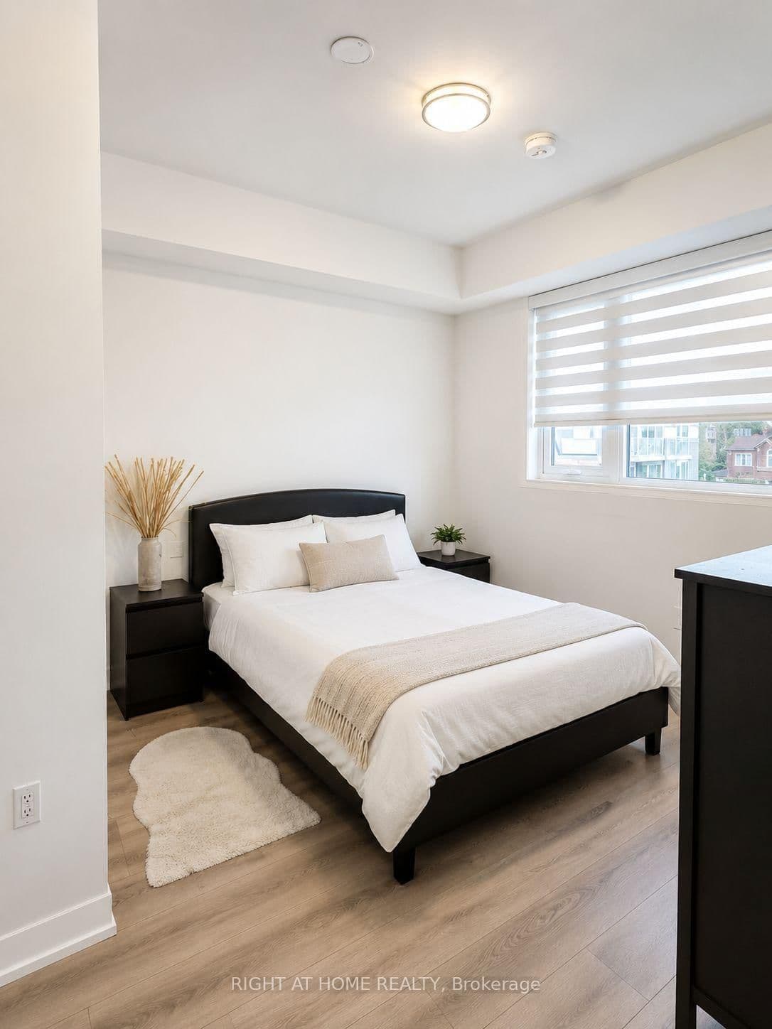 412 Silver Maple Road, Unit 303 thumbnail 10