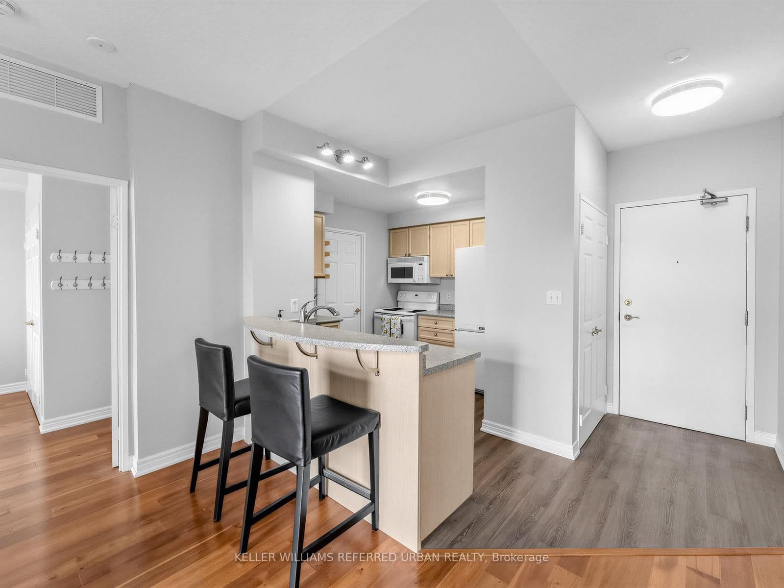 2301 Parkhaven Boulevard, Unit 406 thumbnail 5