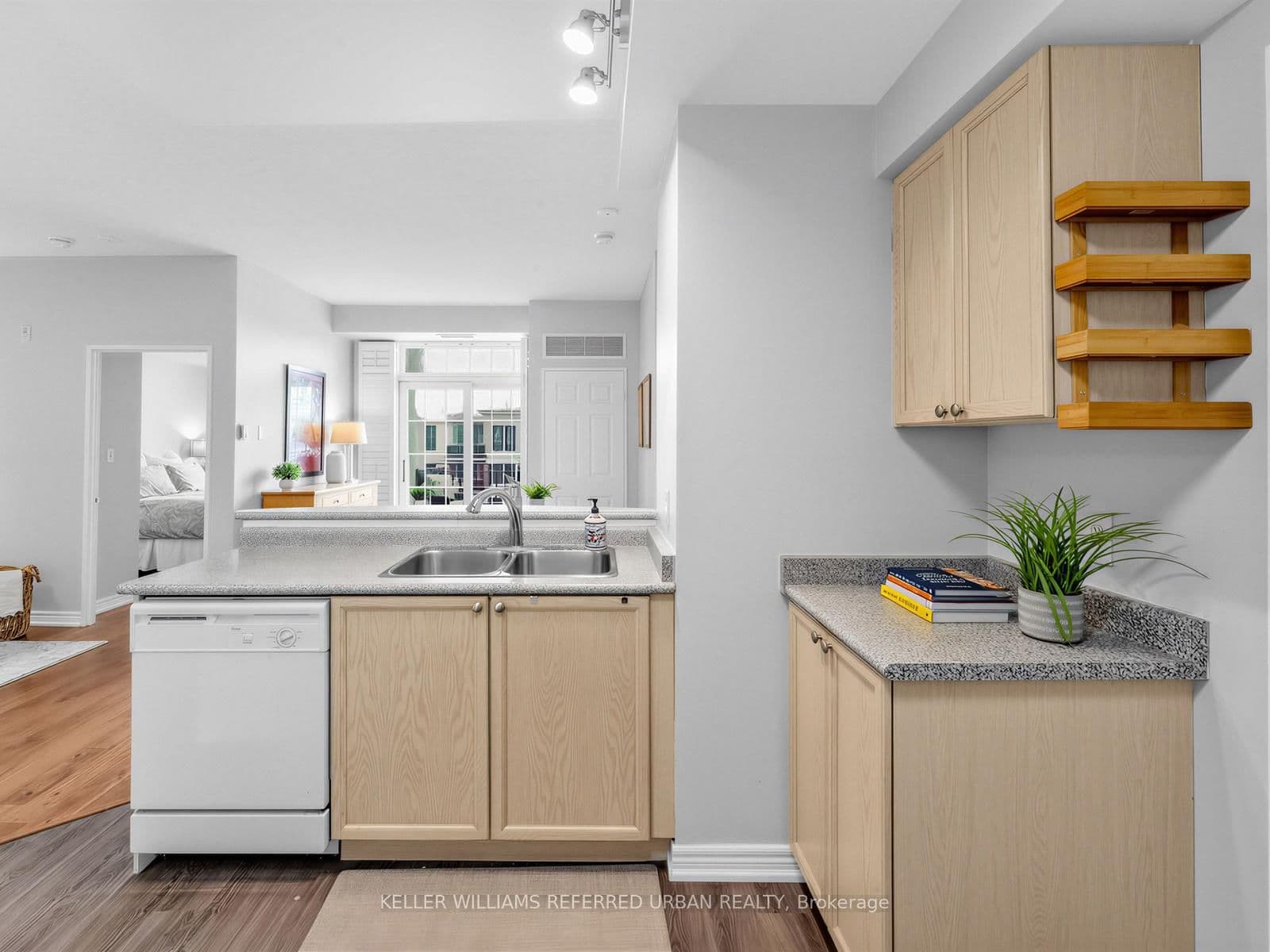 2301 Parkhaven Boulevard, Unit 406 thumbnail 7