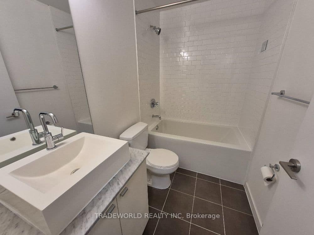 103 The Queensway, Unit 1107 thumbnail 11