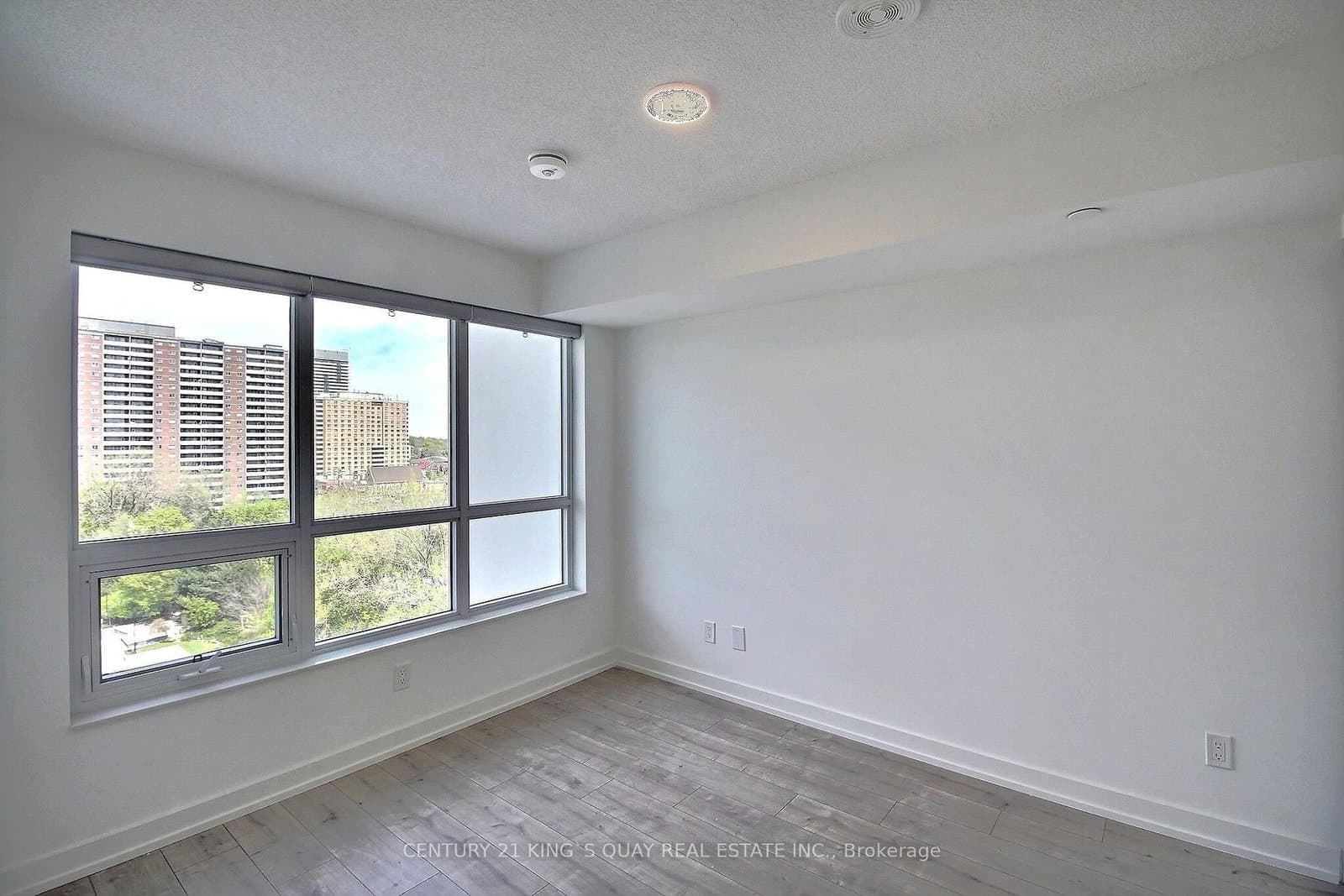 10 Wilby Crescent, Unit 907 thumbnail 13
