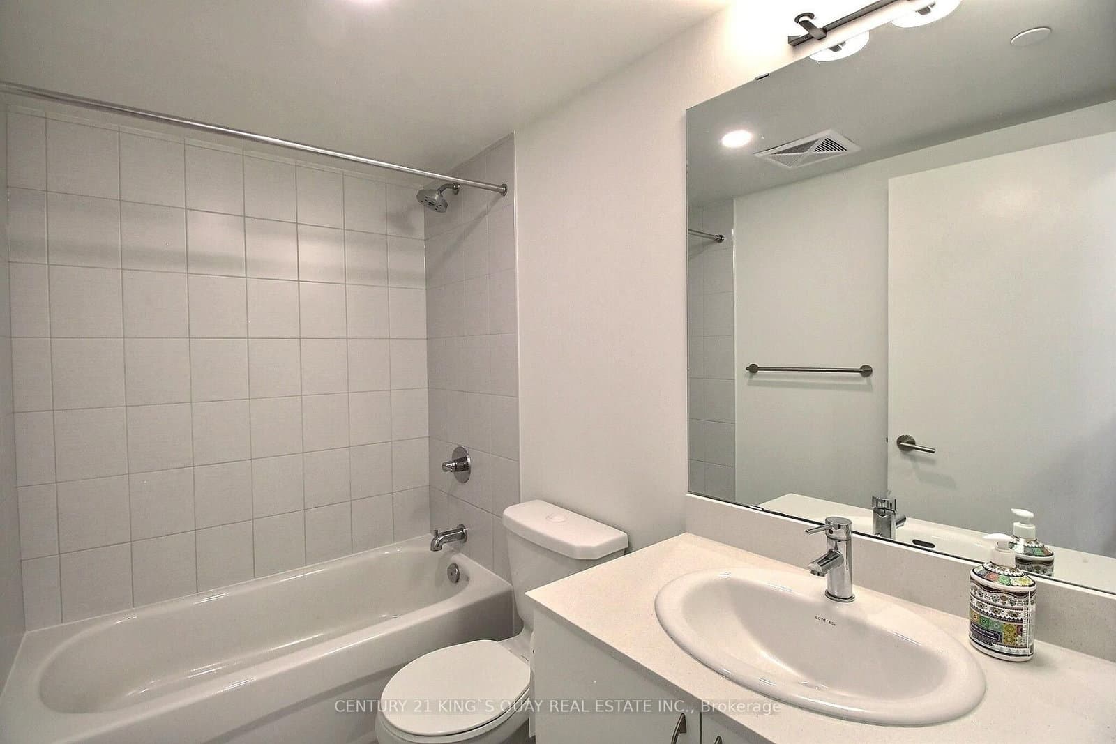 10 Wilby Crescent, Unit 907 thumbnail 15