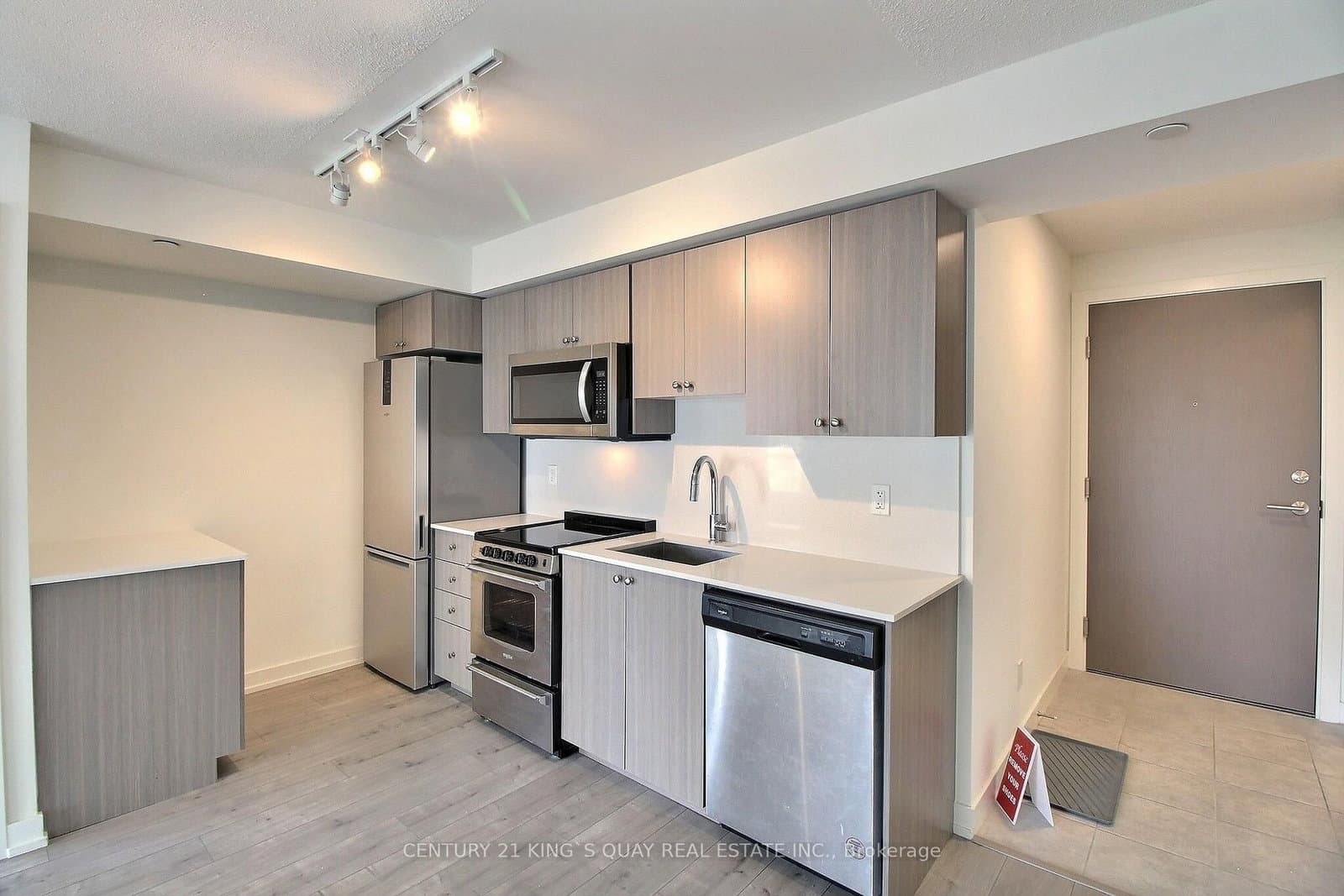 10 Wilby Crescent, Unit 907 thumbnail 2