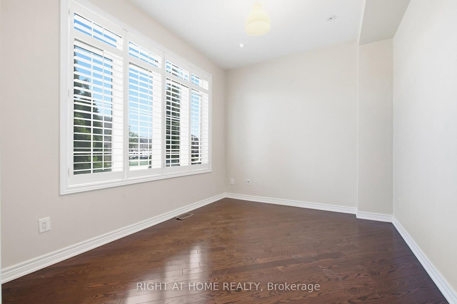 4713 Thomas Alton Boulevard thumbnail 5