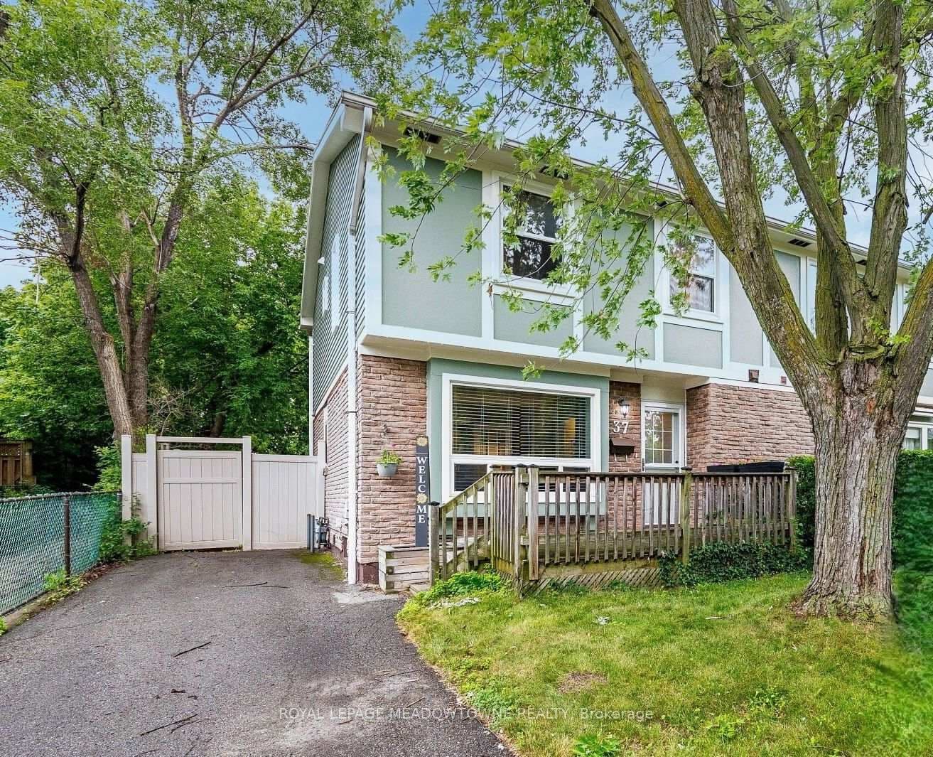 37 Salisbury Circle - Image 1