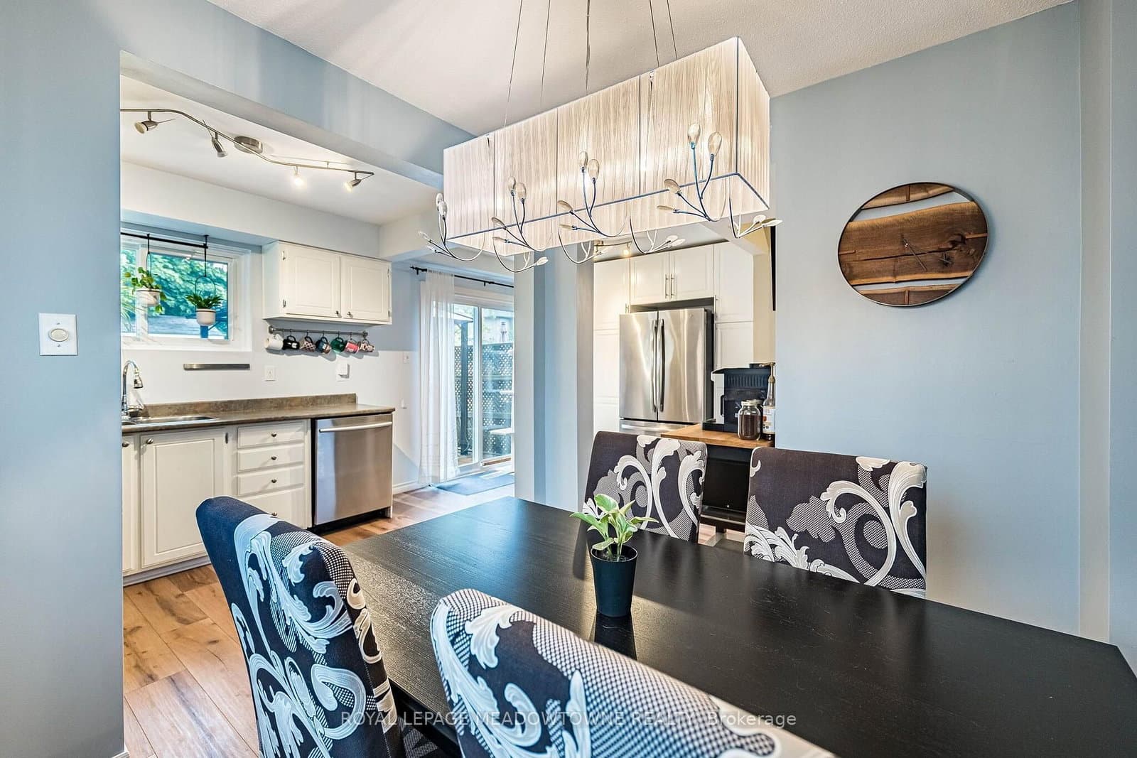 37 Salisbury Circle thumbnail 17