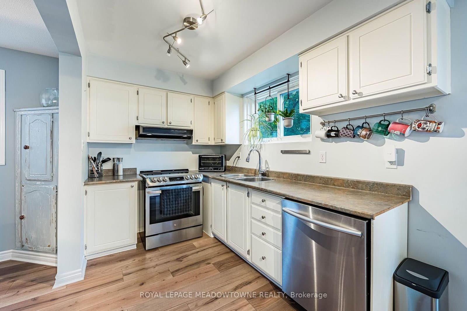 37 Salisbury Circle thumbnail 22