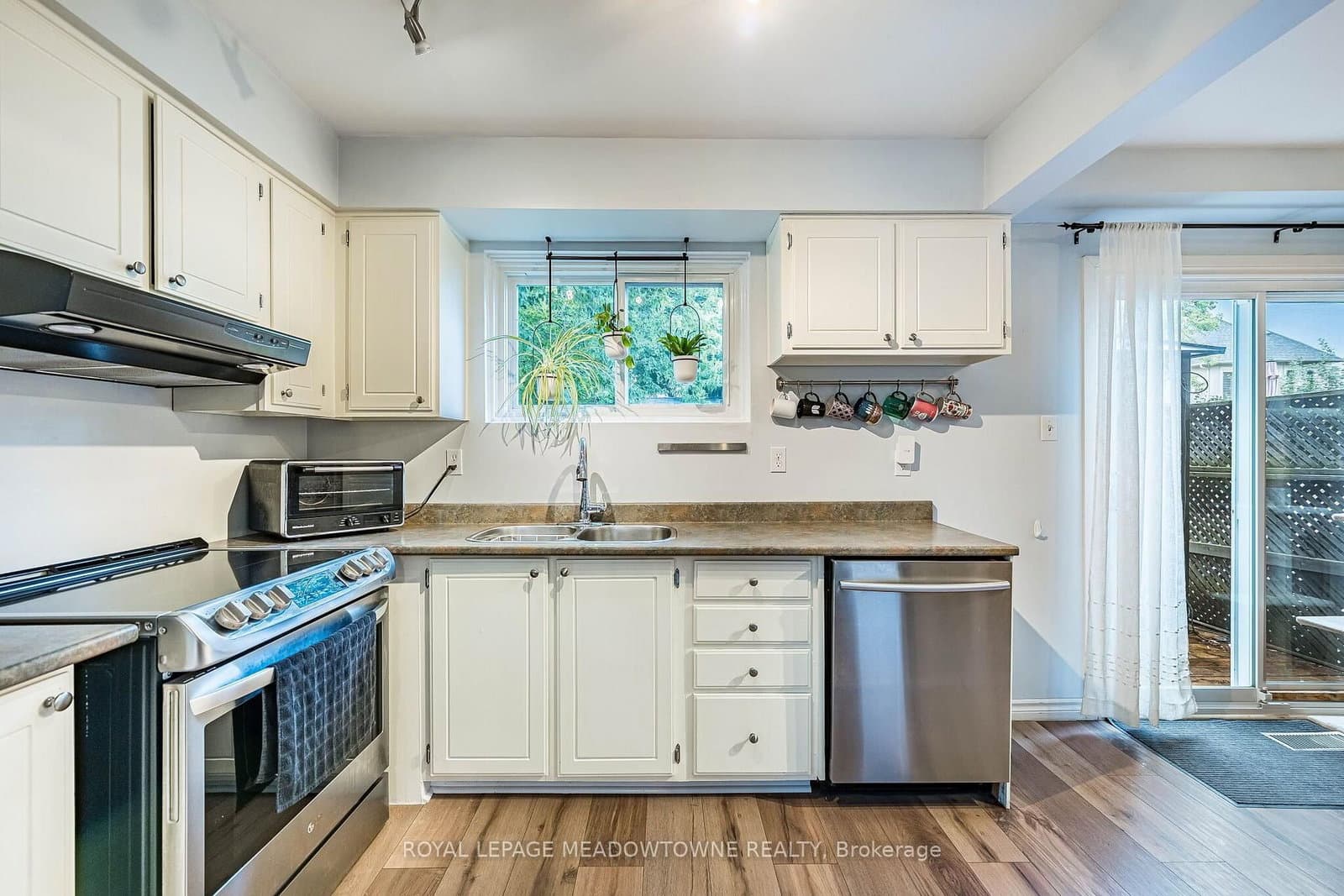 37 Salisbury Circle thumbnail 24