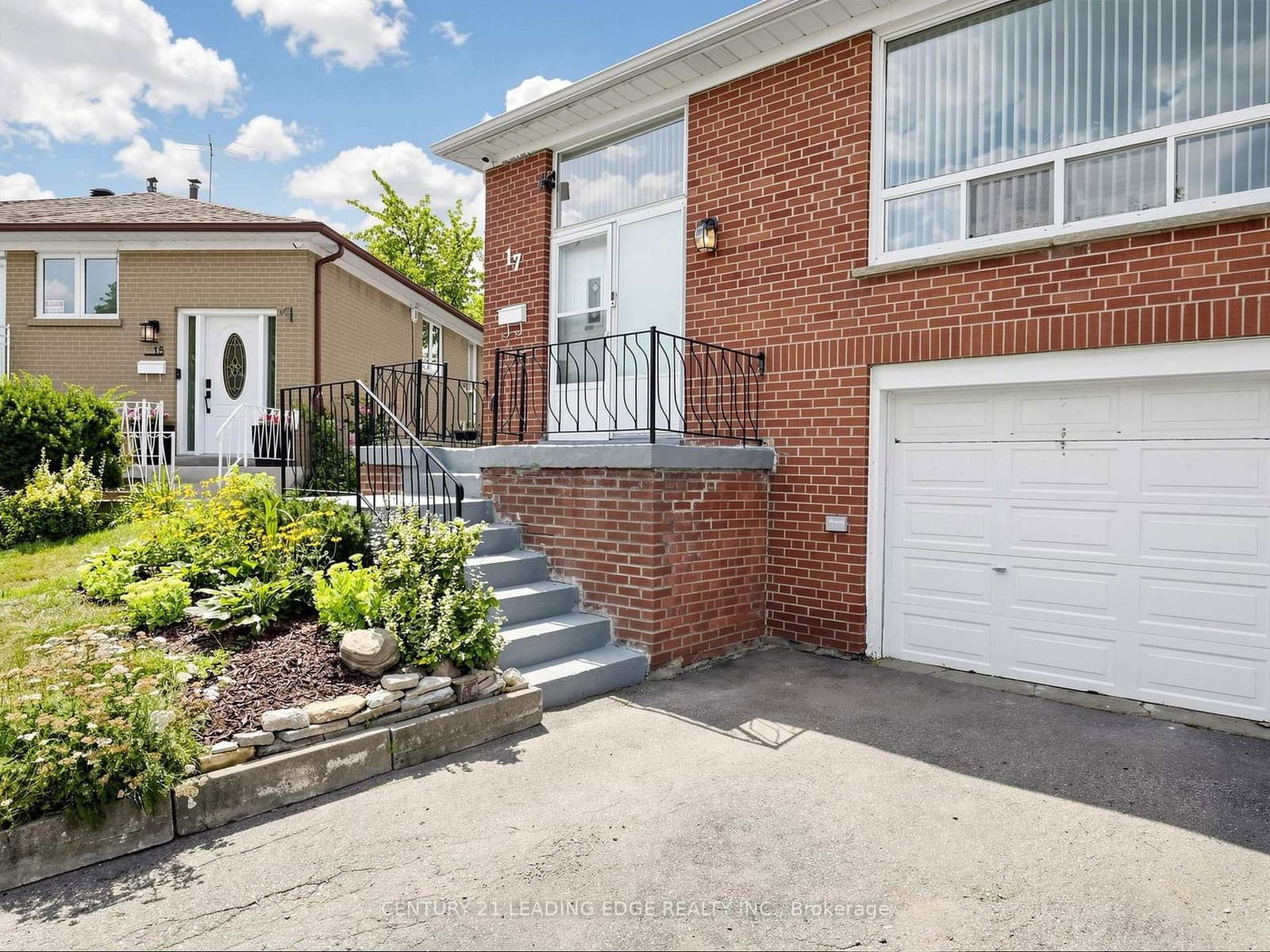 17 Tinton Crescent - Image 1