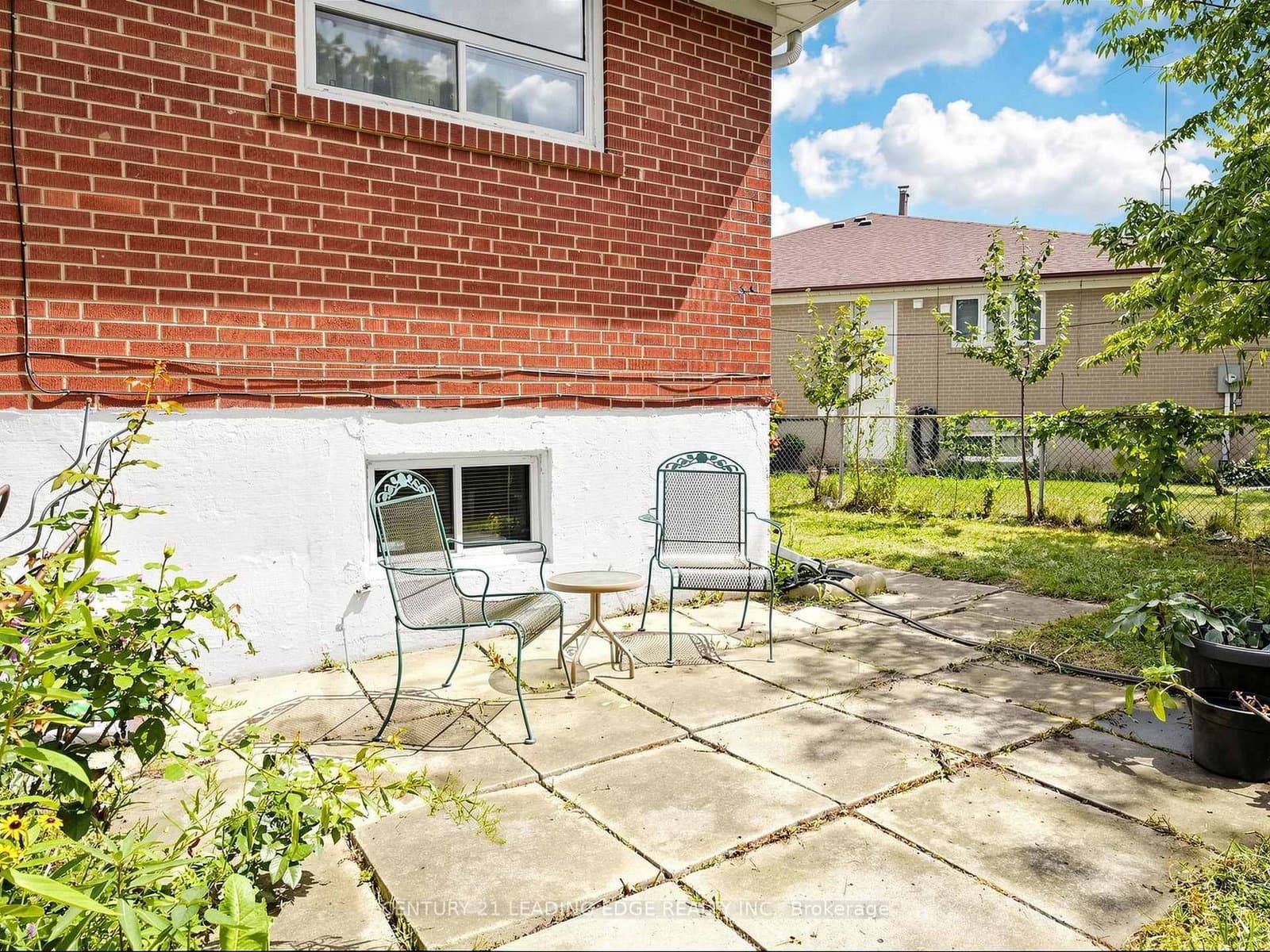 17 Tinton Crescent thumbnail 24