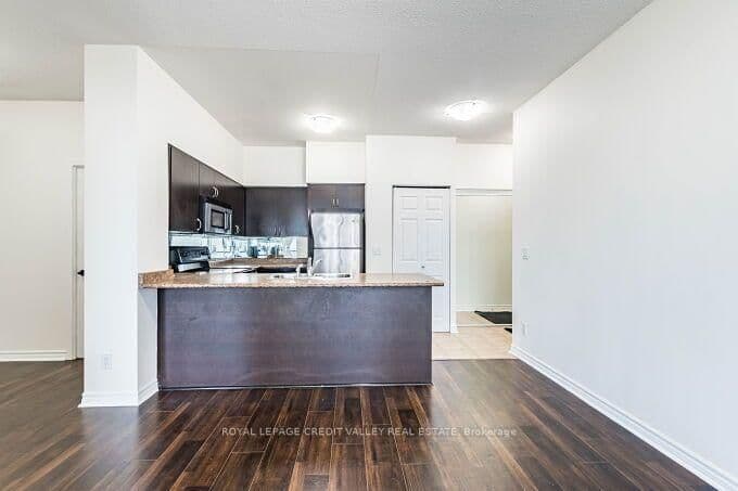 388 Prince Of Wales Drive, Unit 1706 thumbnail 16