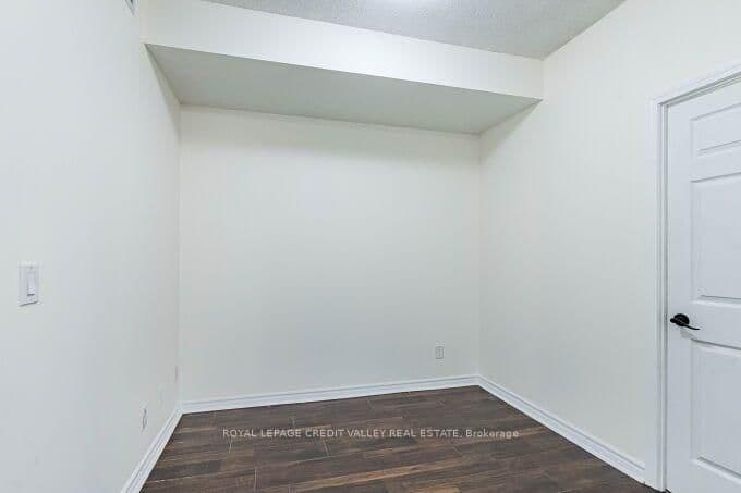 388 Prince Of Wales Drive, Unit 1706 thumbnail 19