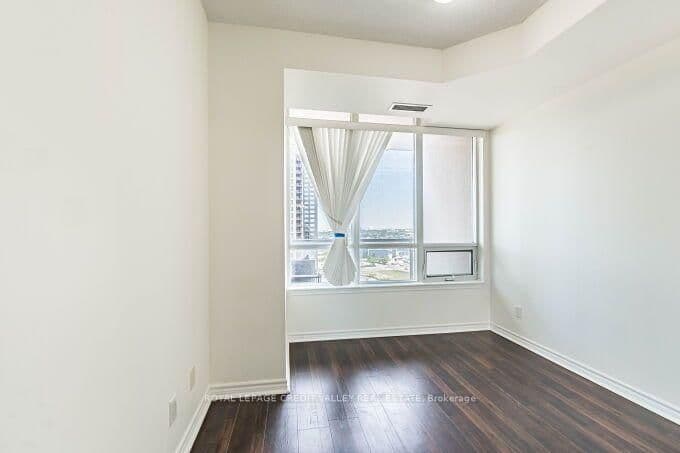 388 Prince Of Wales Drive, Unit 1706 thumbnail 23