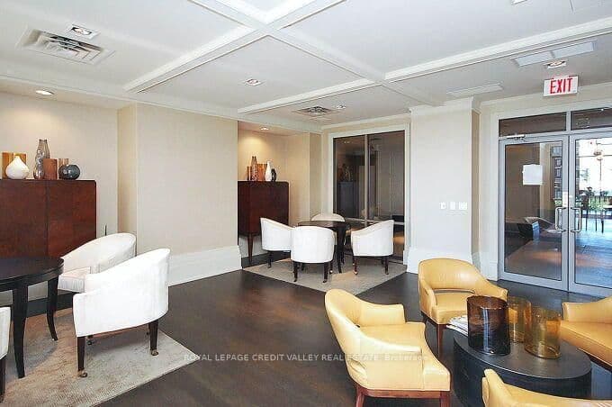 388 Prince Of Wales Drive, Unit 1706 thumbnail 33