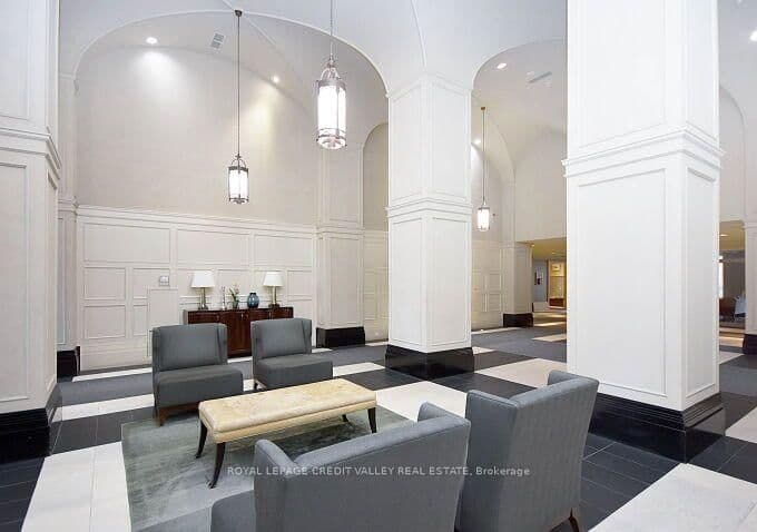 388 Prince Of Wales Drive, Unit 1706 thumbnail 47