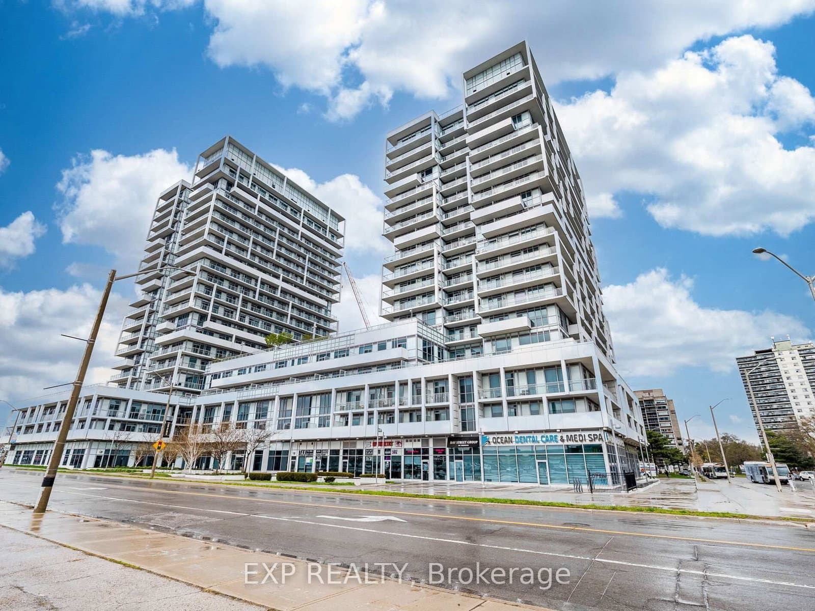 55 Speers Road, Unit 502 - Image 1