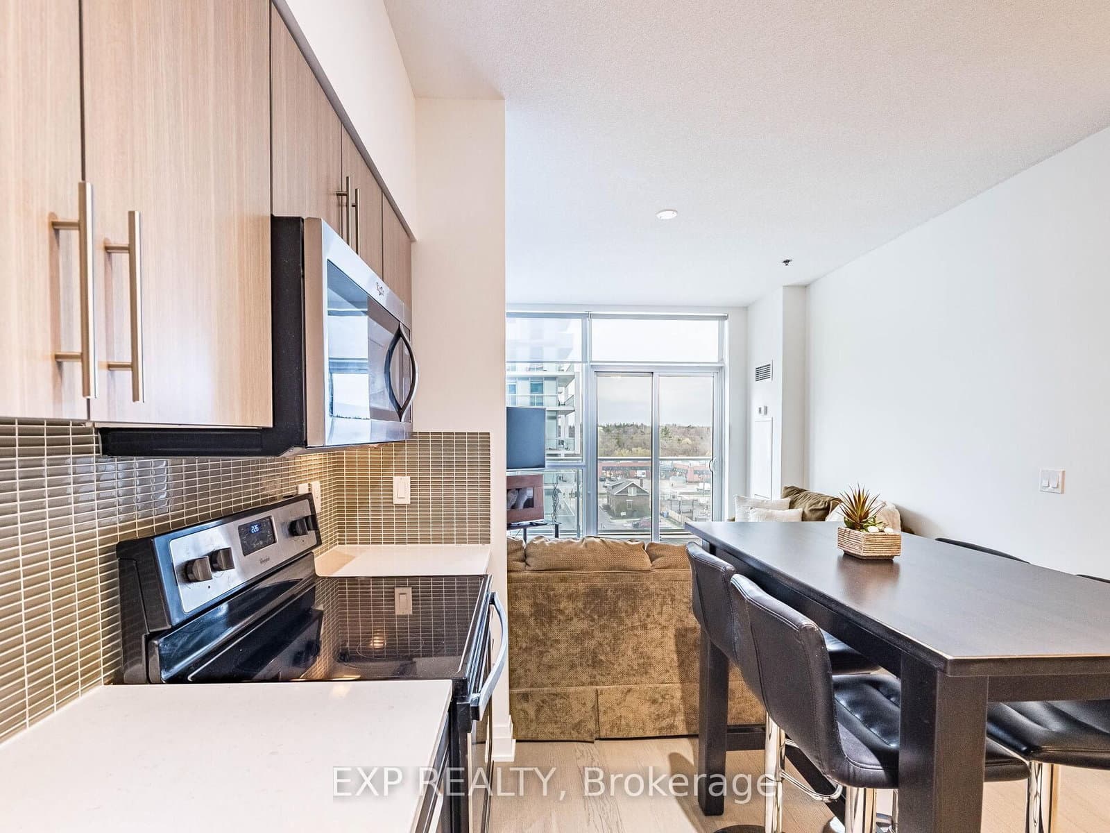 55 Speers Road, Unit 502 thumbnail 18