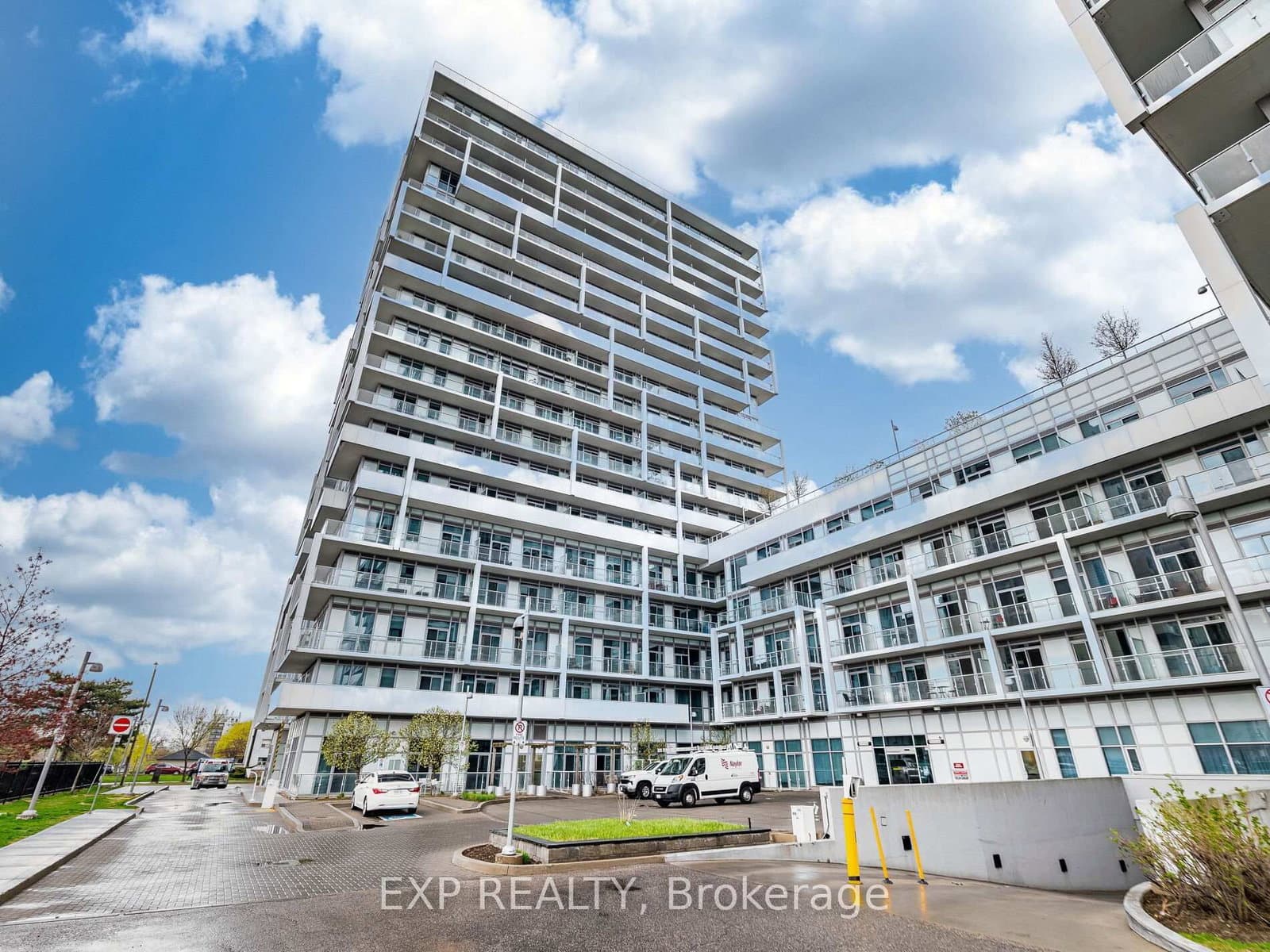 55 Speers Road, Unit 502 thumbnail 2