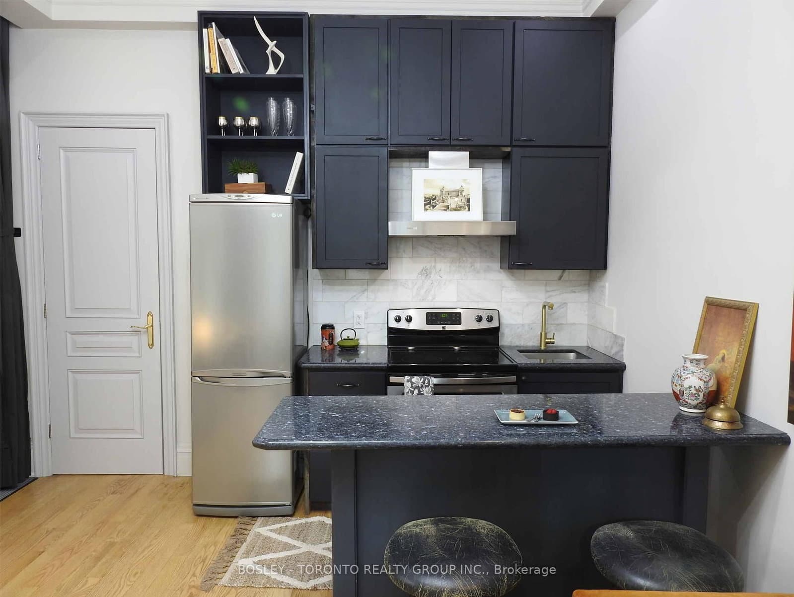 21 Lansdowne Avenue, Unit 1 thumbnail 2