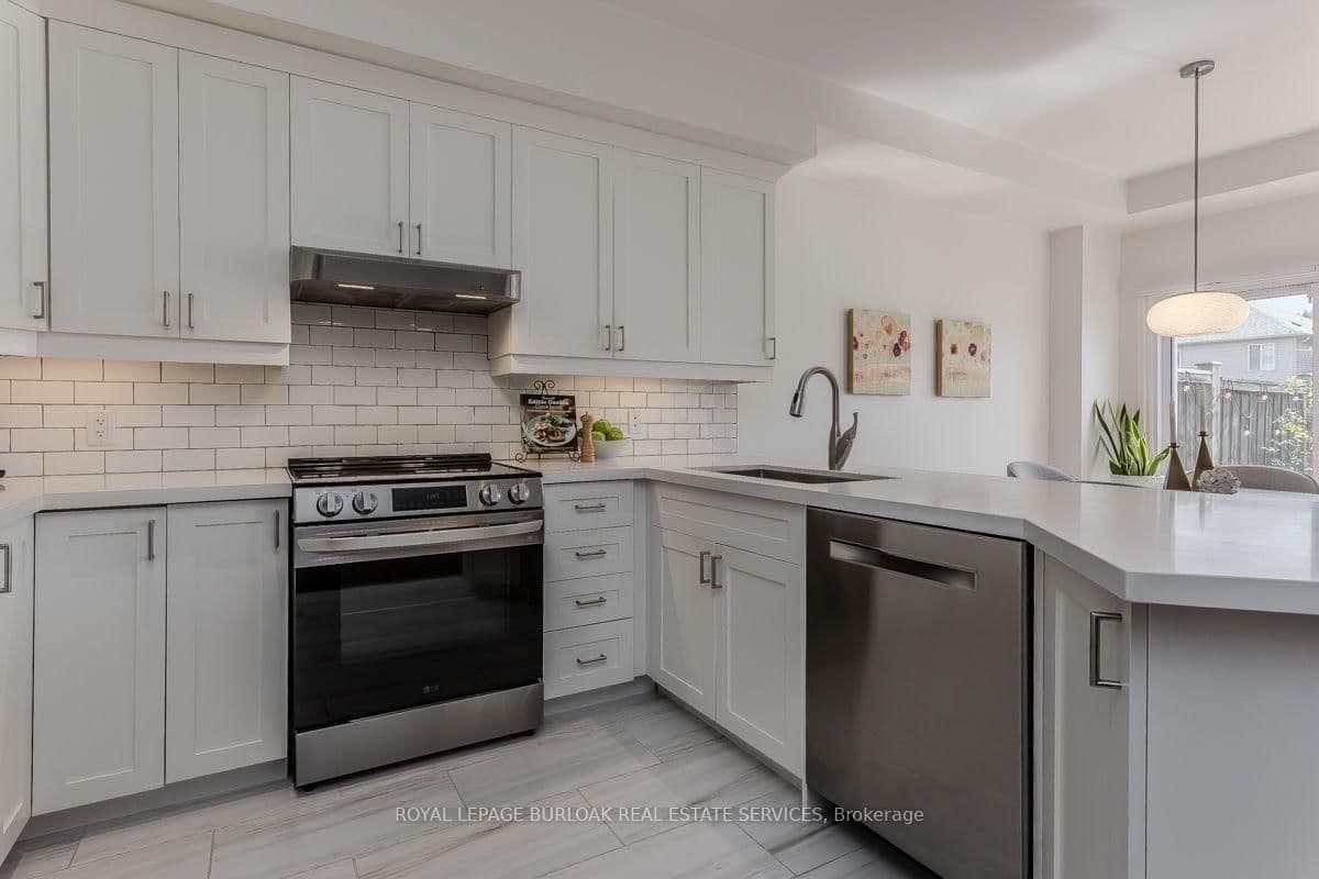 5316 Applegarth Drive thumbnail 10