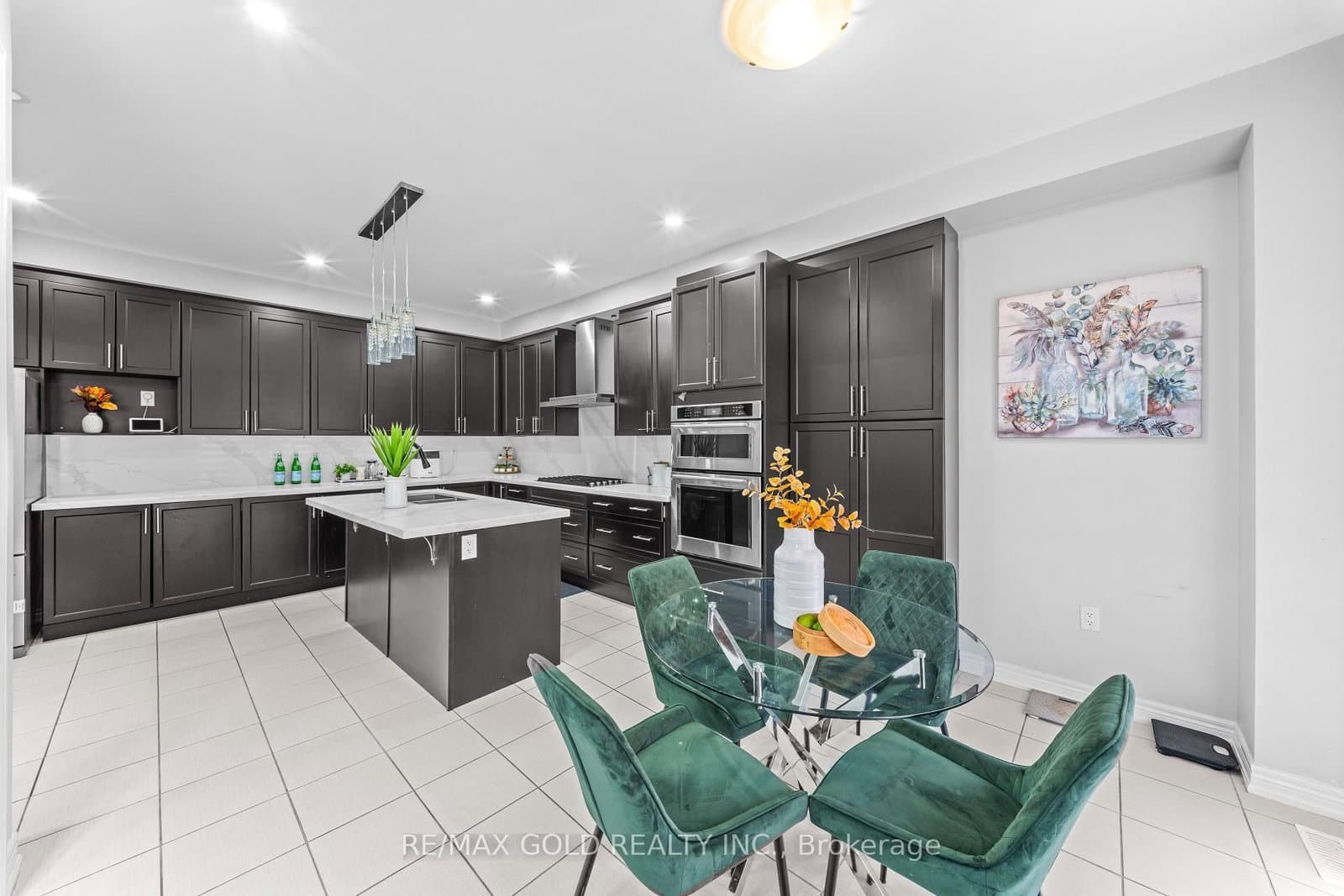 9 Goderich Drive thumbnail 15