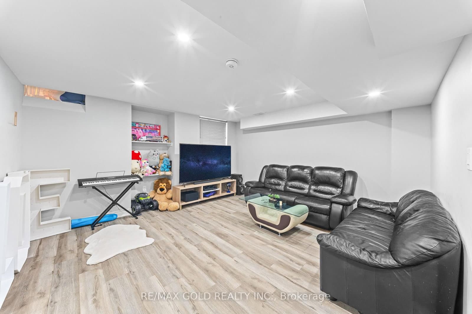 9 Goderich Drive thumbnail 43