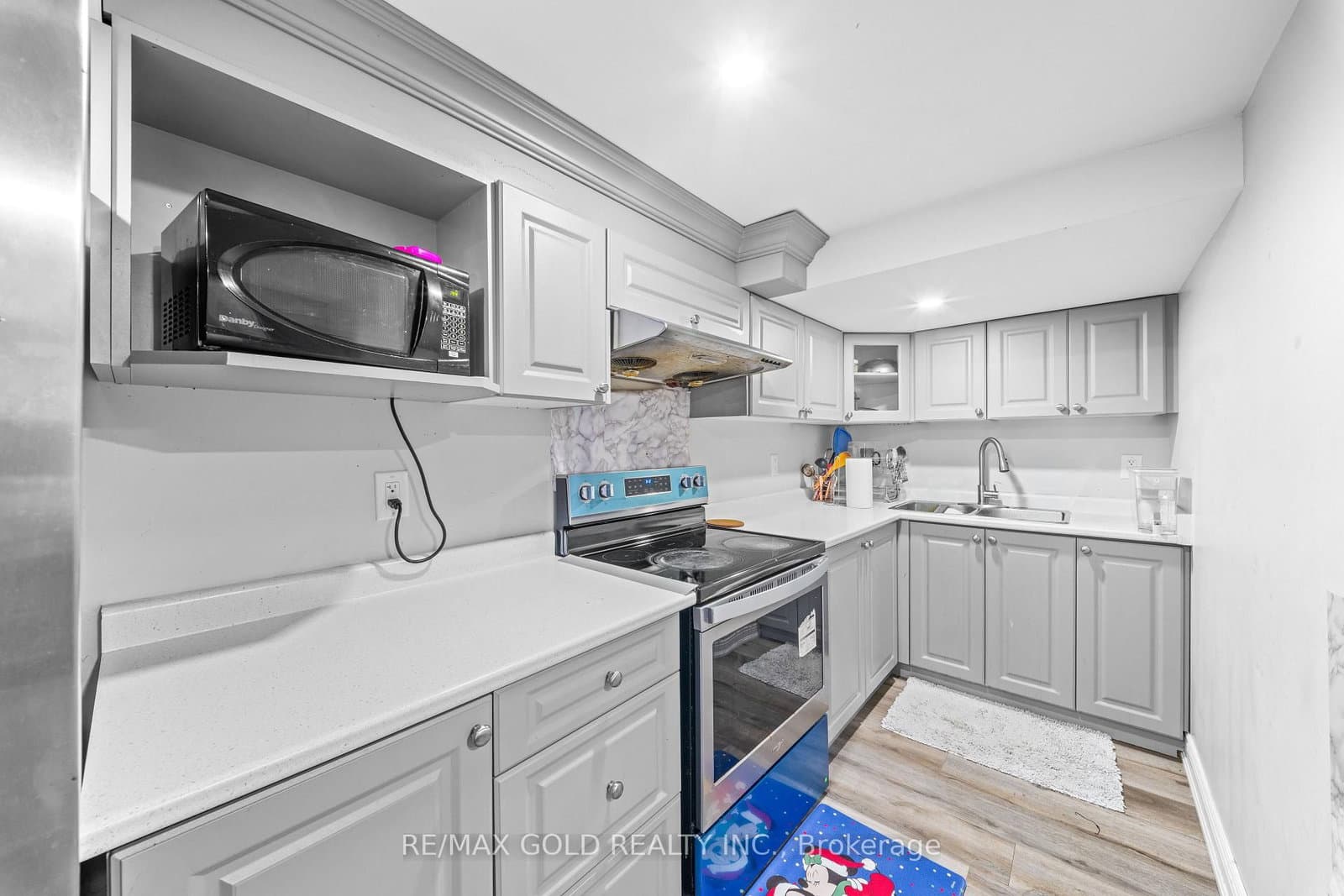 9 Goderich Drive thumbnail 44