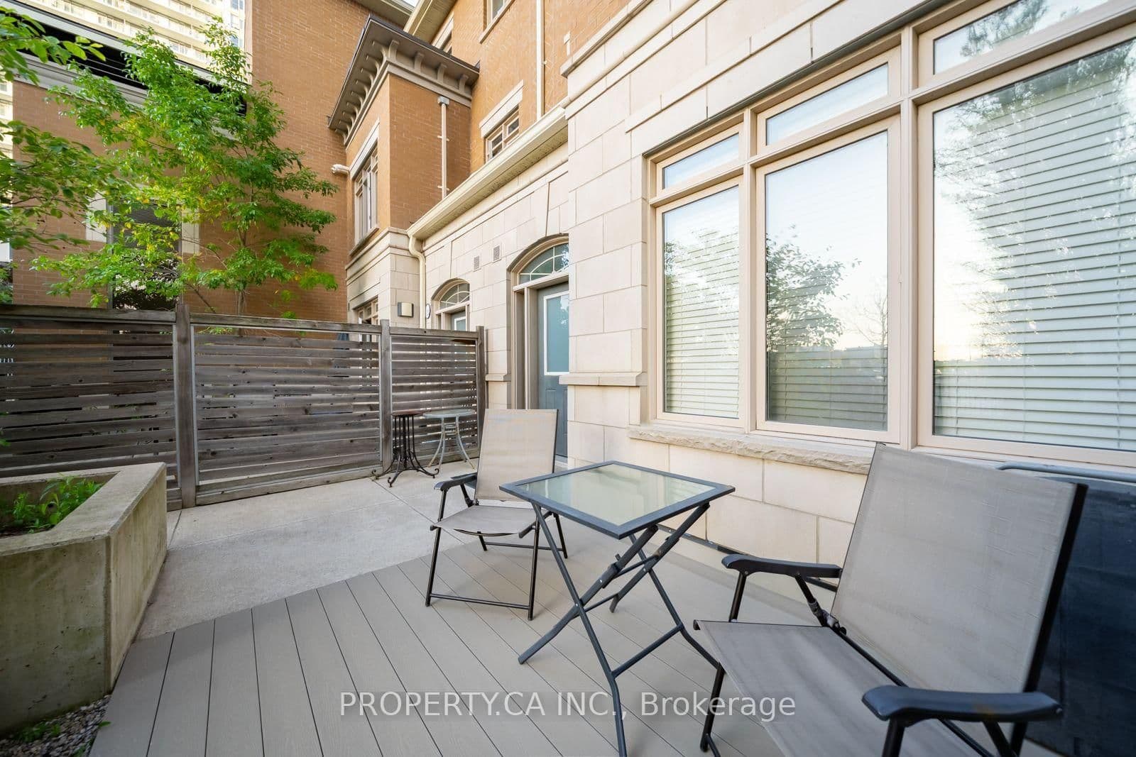 383 Prince Of Wales Drive, Unit 112 thumbnail 3