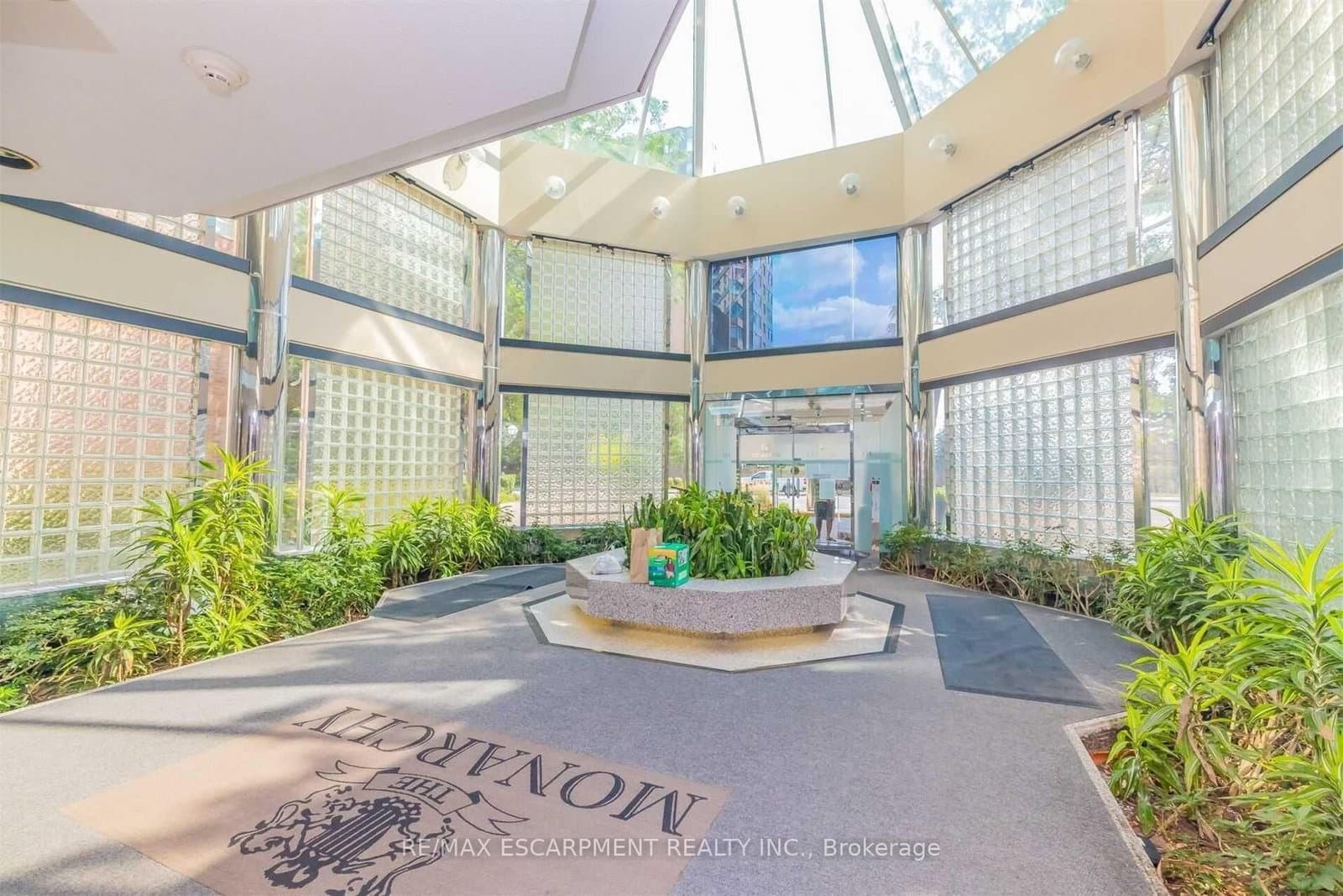 325 Webb Drive, Unit 802 thumbnail 2