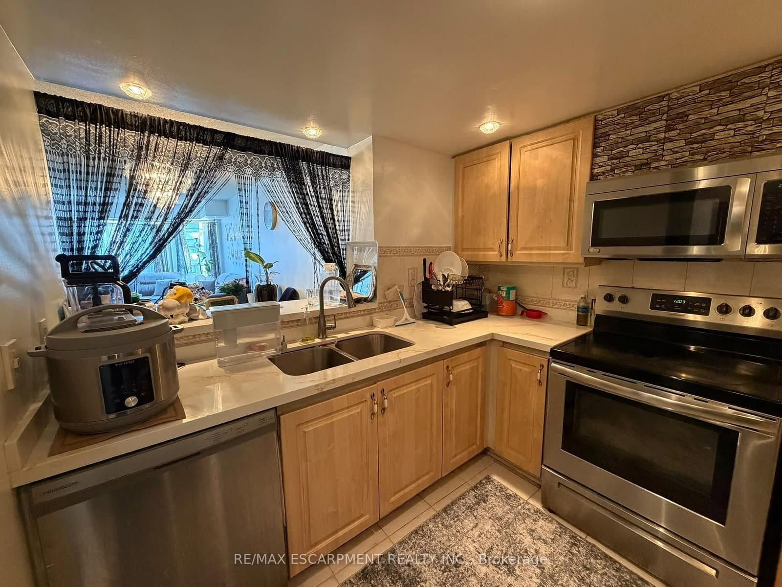 325 Webb Drive, Unit 802 thumbnail 6
