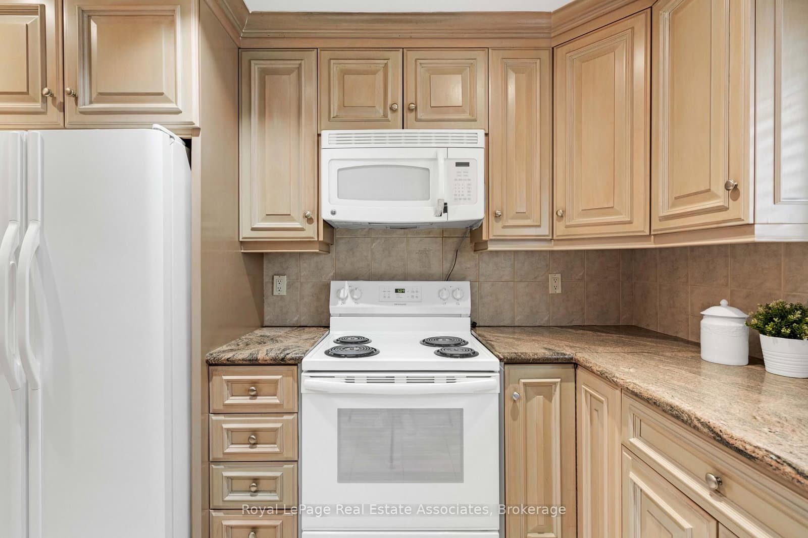 2535 Privet Crescent thumbnail 14