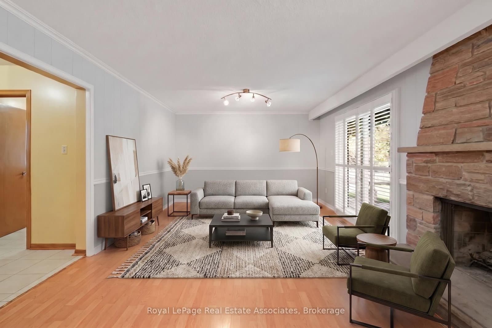 2535 Privet Crescent thumbnail 30