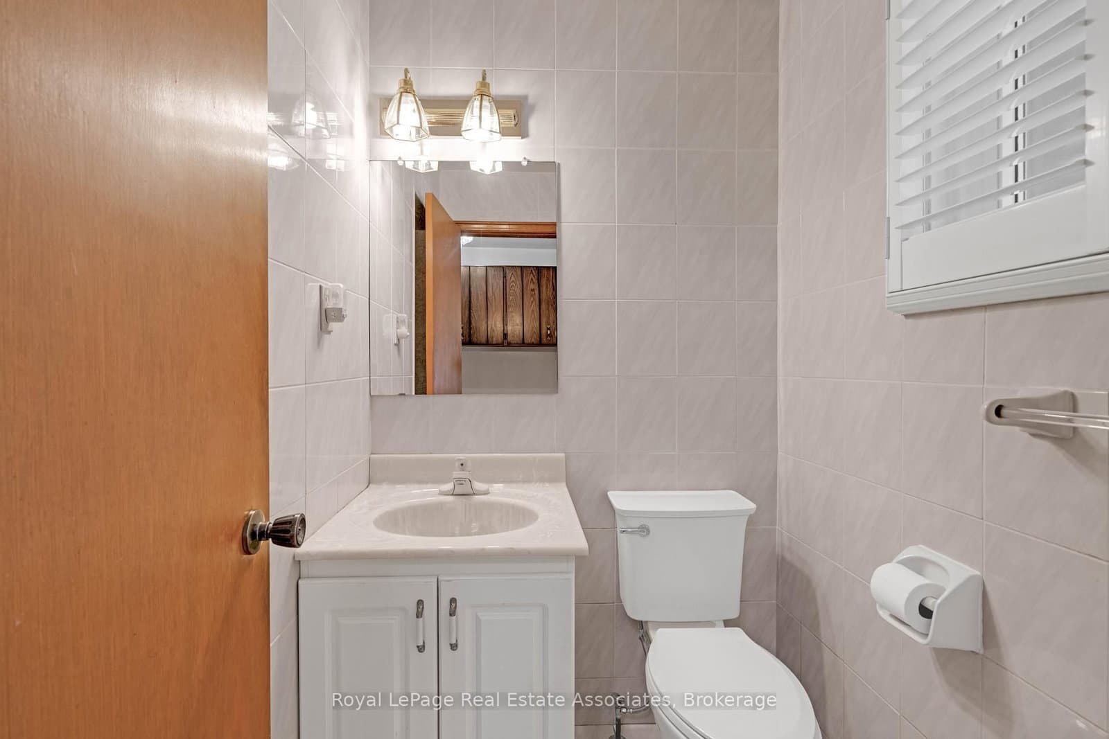 2535 Privet Crescent thumbnail 37