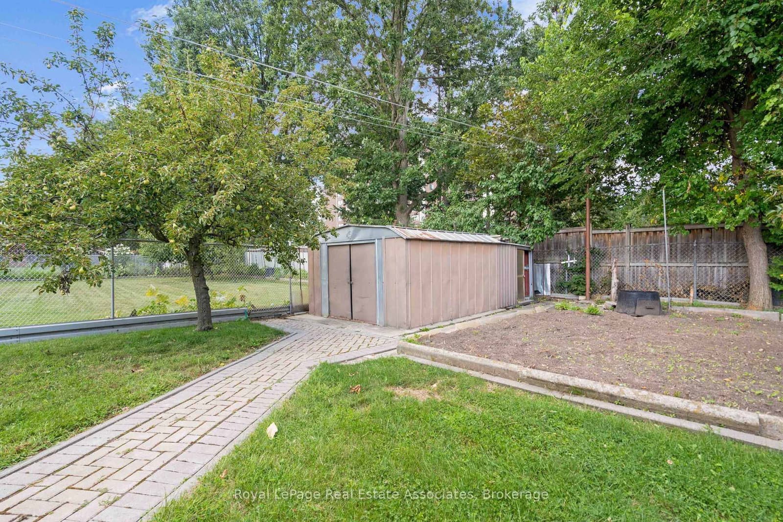 2535 Privet Crescent thumbnail 47